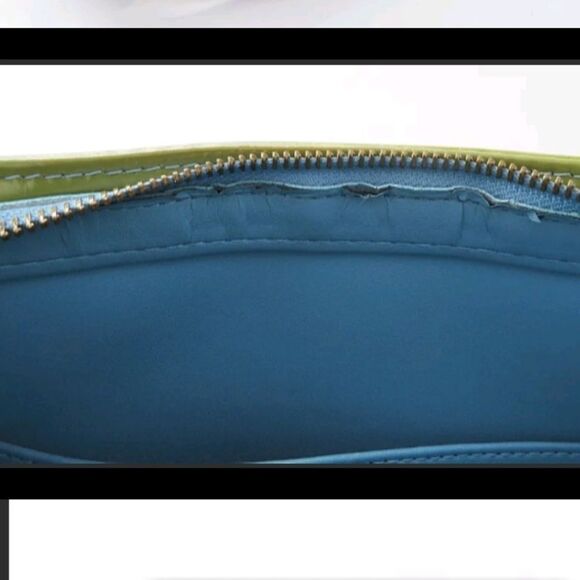 Authentic LOUIS VUITTON Houston Baby Blue (Green) Vernis Tote Bag Purse - Picture 8 of 9